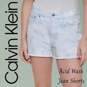 CALVIN KLEIN Acid-Wash Cutoff Raw Hem Denim Shorts NWT/Sz. 32